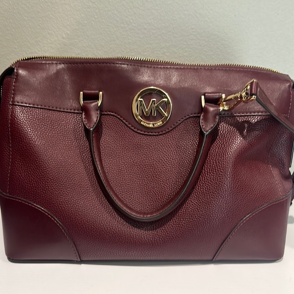 Handbag - Picture 1 of 2